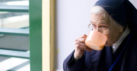 Przez prawie 30 lat była zakonnicą. Taką pensję dostała za lata ciężkiej pracy