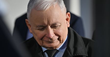 Prezes PiS już rwie się do pracy. Tak znosi hospitalizację