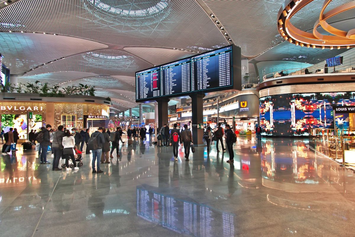 Kobieta utknęła na lotnisku w Stambule