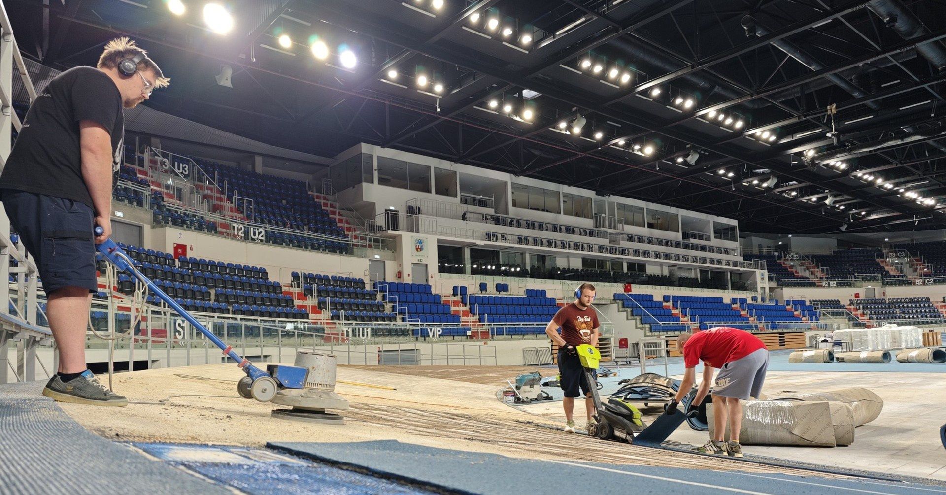 Modernizacja nawierzchni lekkoatletycznej typu MONDO w Arenie Toruń