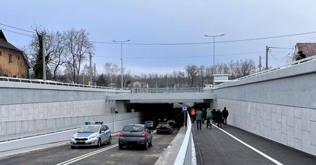 Pod Warszawą otworzyli nowy tunel. Koniec czekania na rogatkach