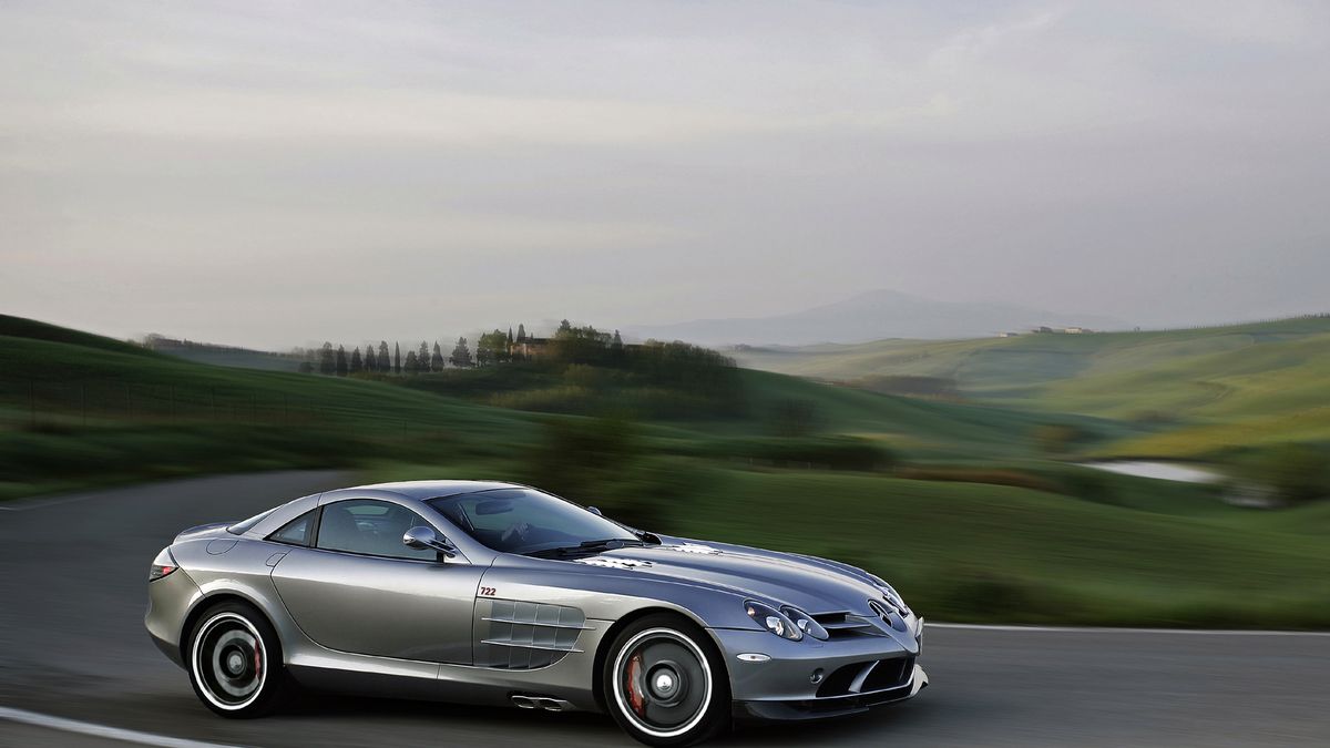 Pokolenie wcześniej: Mercedes-Benz SLR McLaren 1