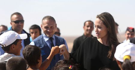 Angelina Jolie krytykuje antyimigrancki dekret Trumpa: "Zatrzaśnięcie drzwi przed uchodźcami nie zapewni nam bezpieczeństwa!"