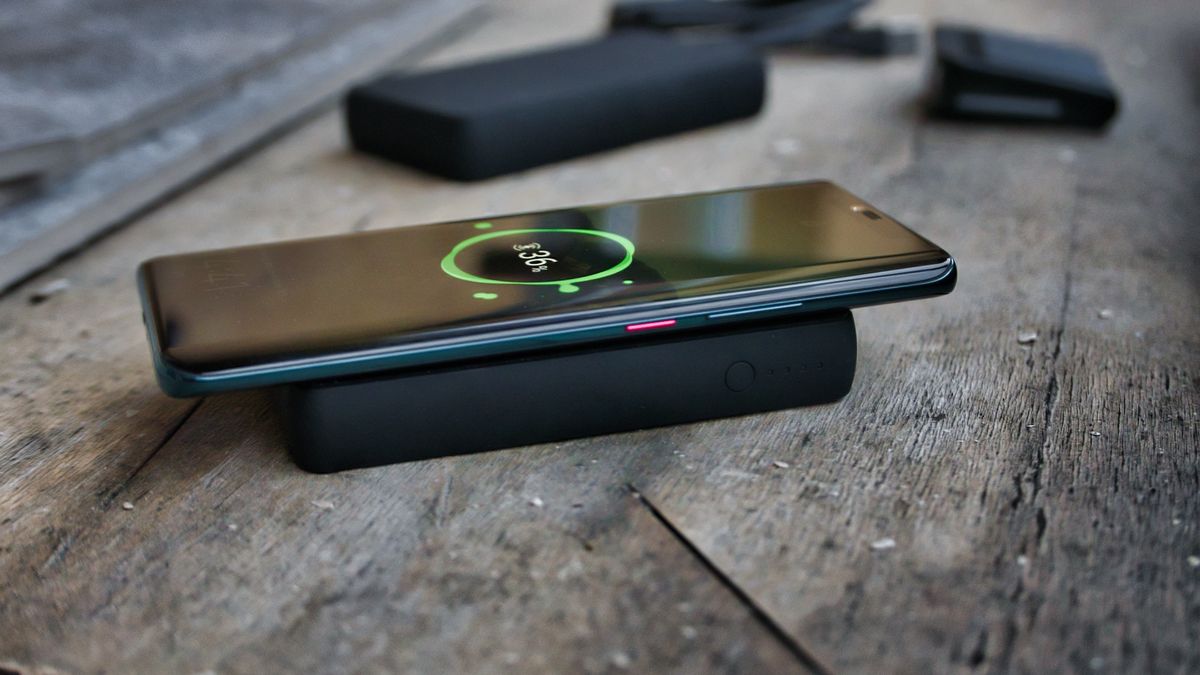 Sprawdziłem bezprzewodowe ładowarki i powerbanki mophie 1