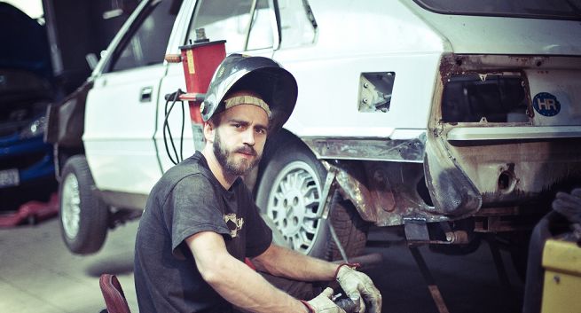 Jesień w Polsat Play: „Klasyki na warsztat”, „Drwale” i „Chłopaki do wzięcia”