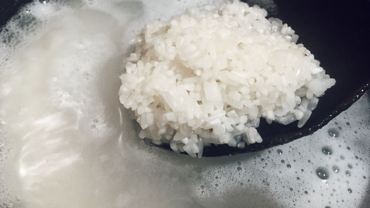 Dodaj do ryżu nieco soku z cytryny - efekt cię zaskoczy 