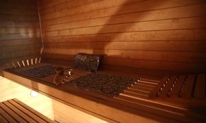 Przewróciła się w saunie. "Przez trzy dni prosiłam"