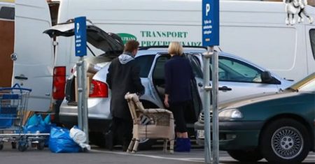 Sztaba z żoną kupują meble