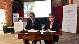 Biografia króla Polski wróciła do zamku w Malborku. Starodruk z XVIII w. został znaleziony w Szwecji i odzyskany w ramach projektu "Straty"