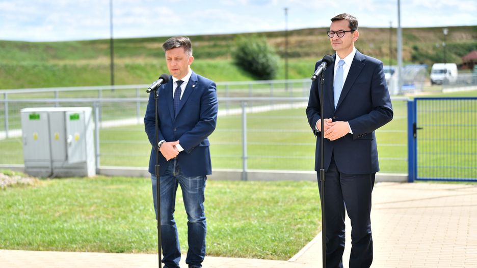 Premier przekazał środki z rezerwy budżetowej dla Fundacji Wolność i Demokracja, którą założył Michał Dworczyk