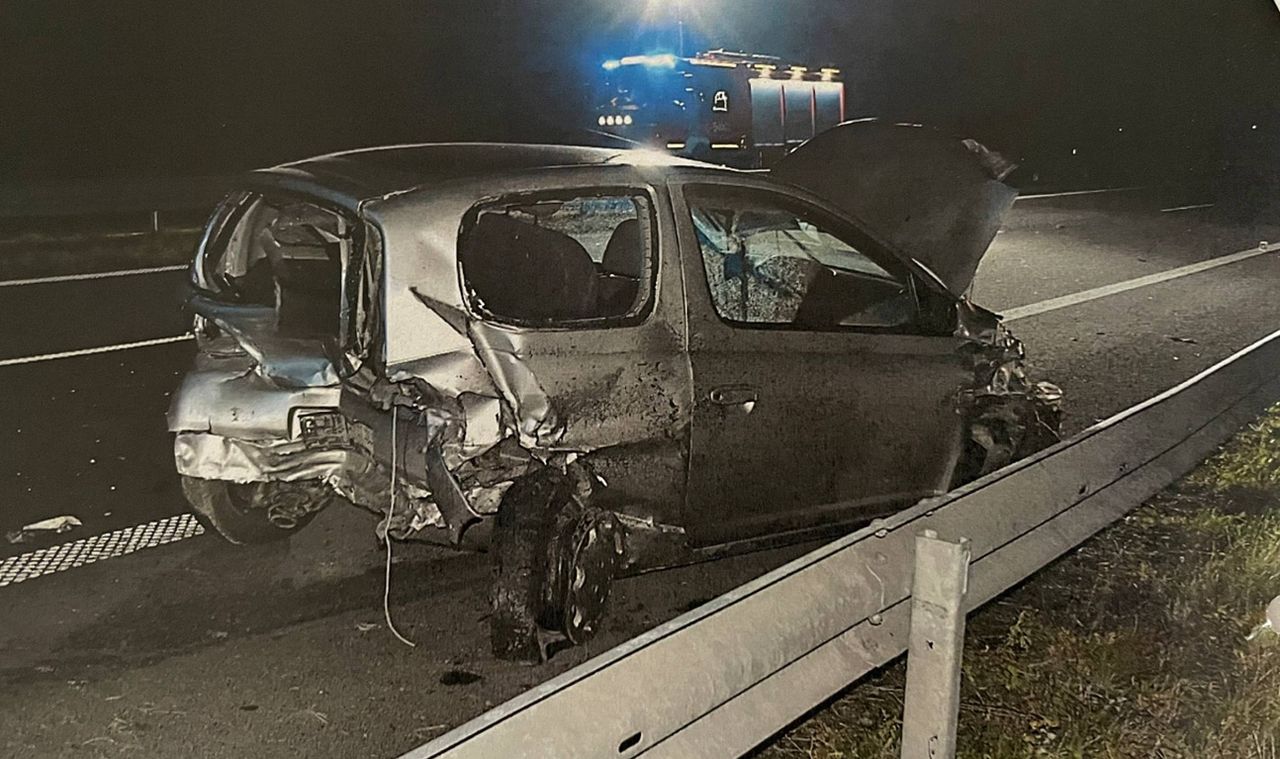 Staranował toyotę i uciekł. Zostawił po sobie ślad dla policji