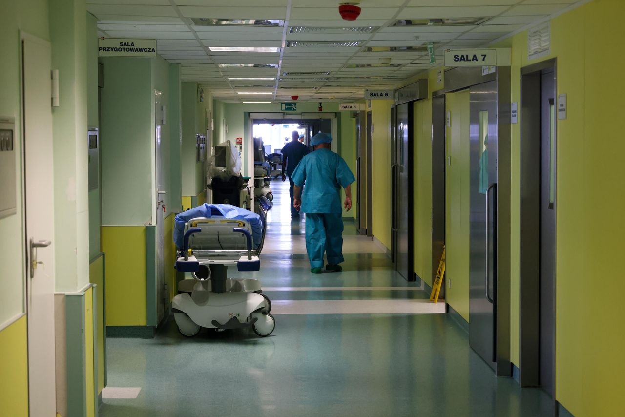 Tyle kosztuje leczenie jednego pacjenta w Polsce. NFZ ujawnia kwotę
