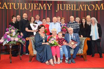 Złote Gody w Pile. Przeżyli ze sobą pół wieku i ciągle im mało. Kochają się mimo upływu lat
