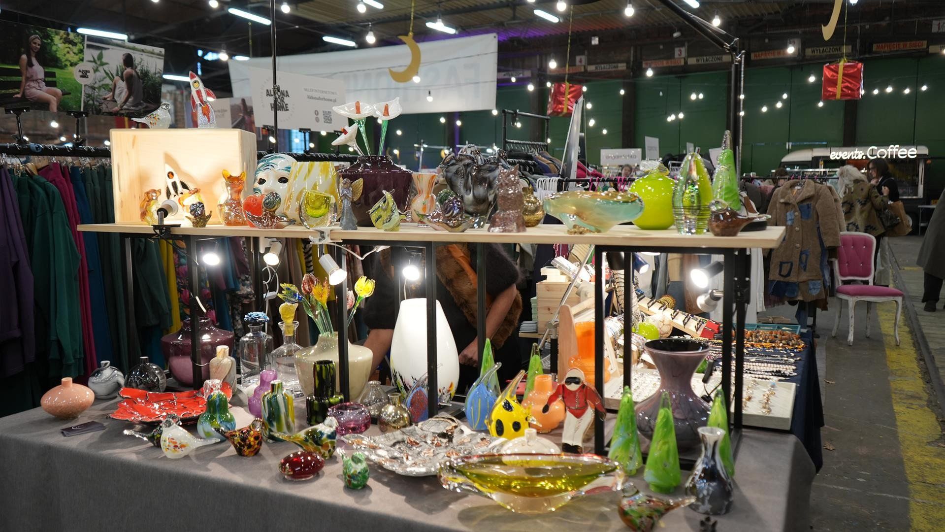 Ostatnia edycja 2025 z nowymi wystawcami, magia, warsztaty i prezenty pod choinkę!