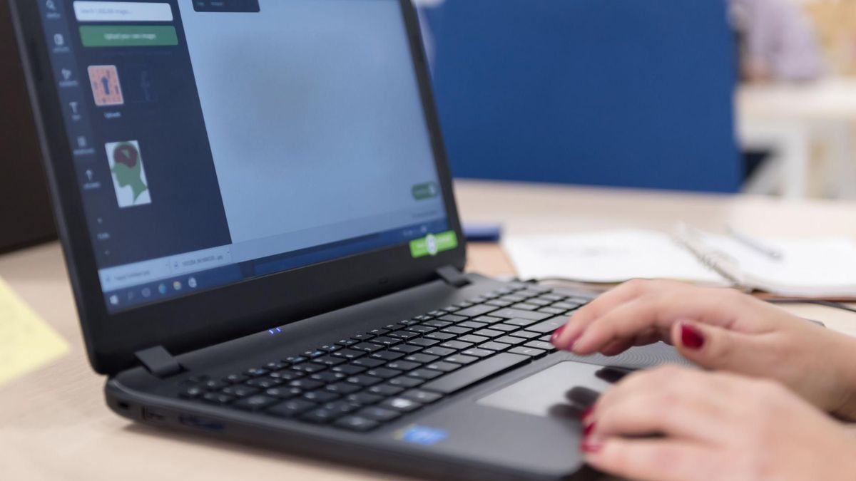 Anna Skura to autorka bloga What Anna wears