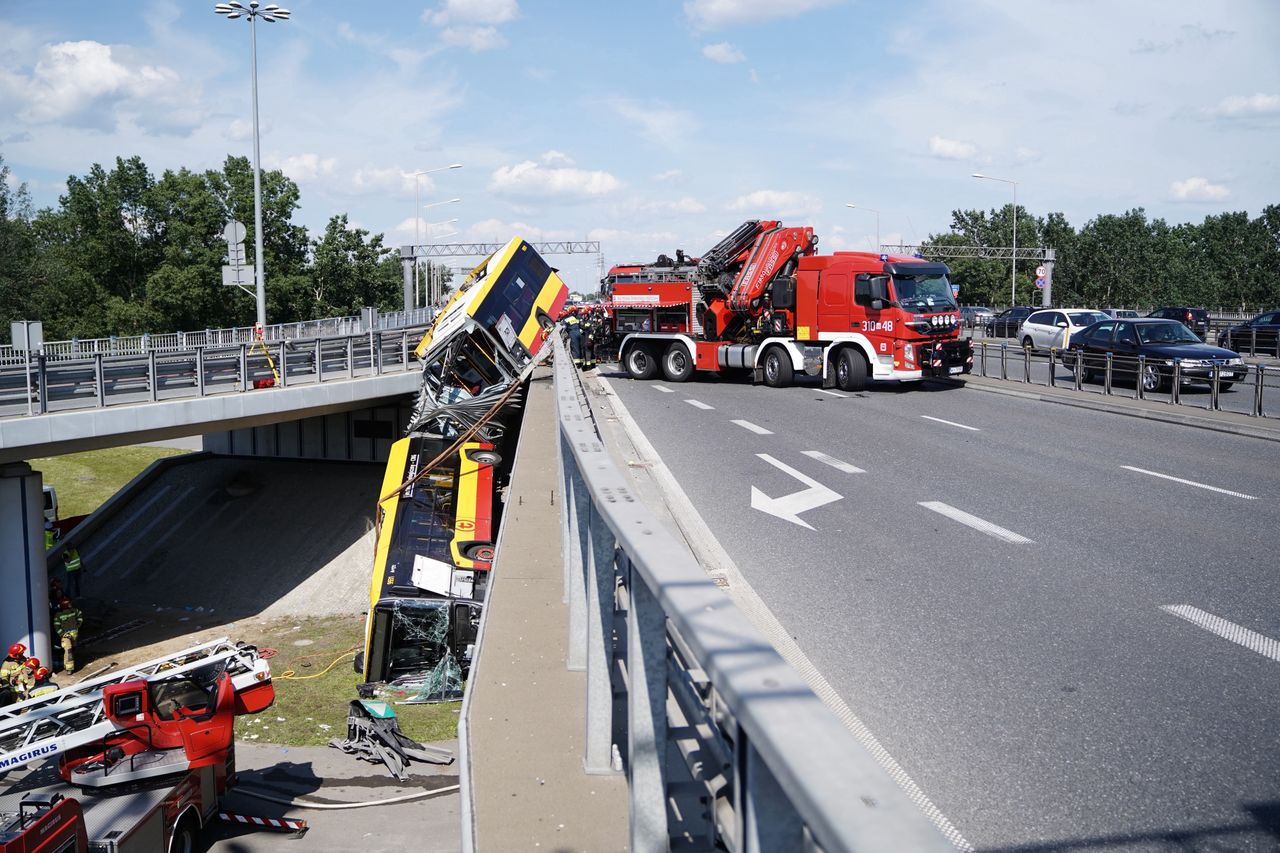 Warszawa. Ratusz zabiera głos ws. tragedii na S8. Chodzi o działania rządu