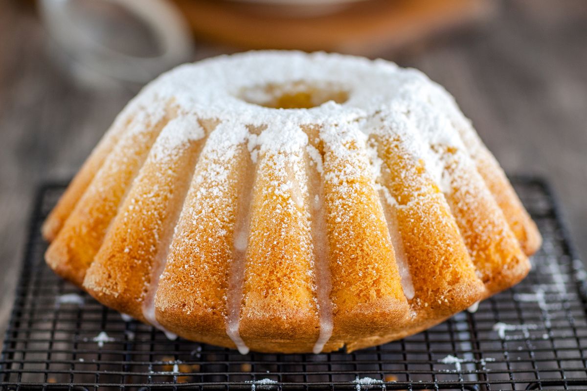 Babka wielkanocna to wbrew pozorom proste ciasto, z którym na pewno sobie poradzisz