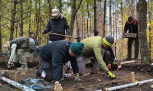 Poszli z wykrywaczem metalu do lasu. To, na co trafili, ma ponad 1500 lat