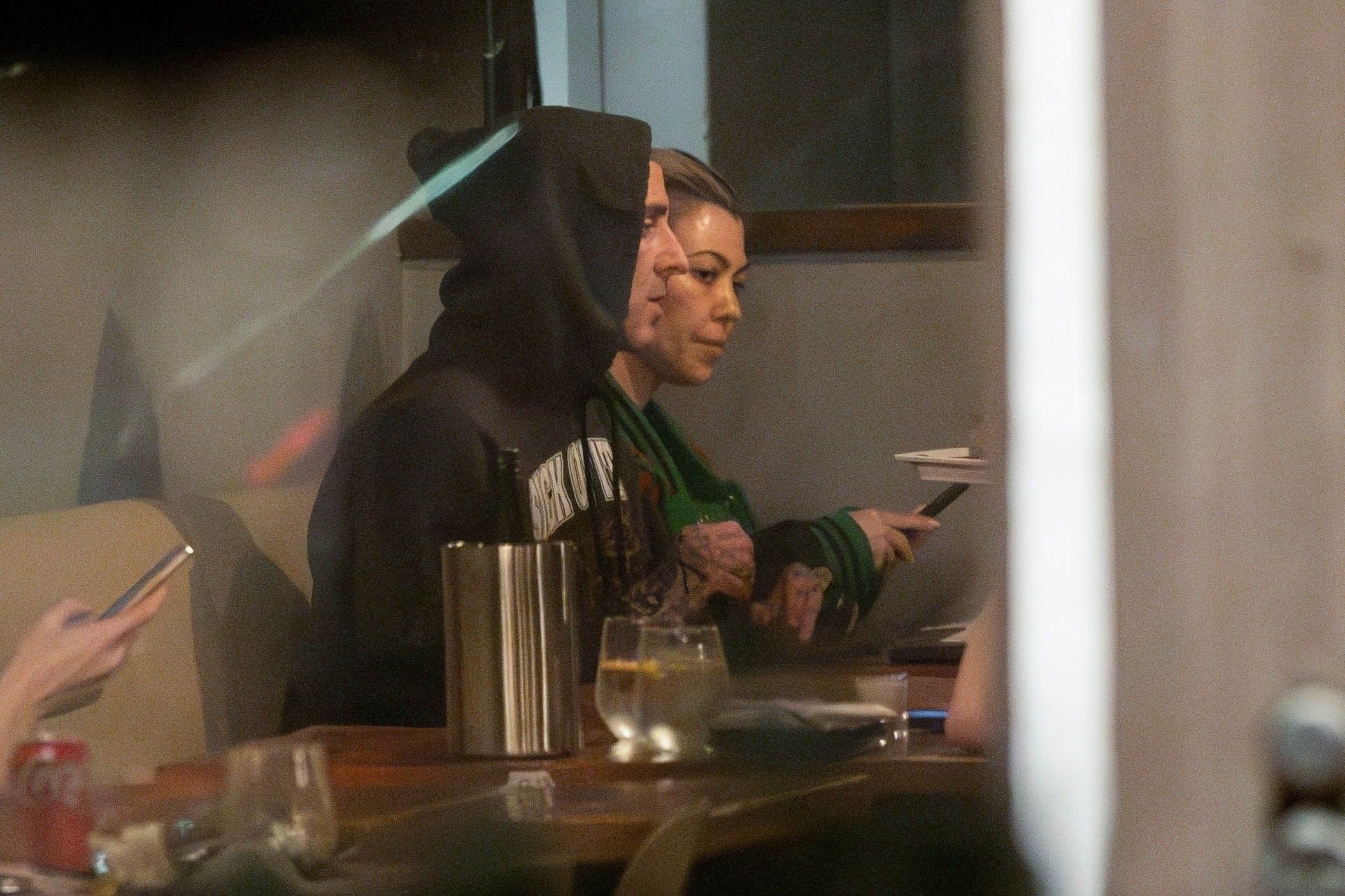 Kourtney Kardashian przyłapana na randce z Travisem Barkerem