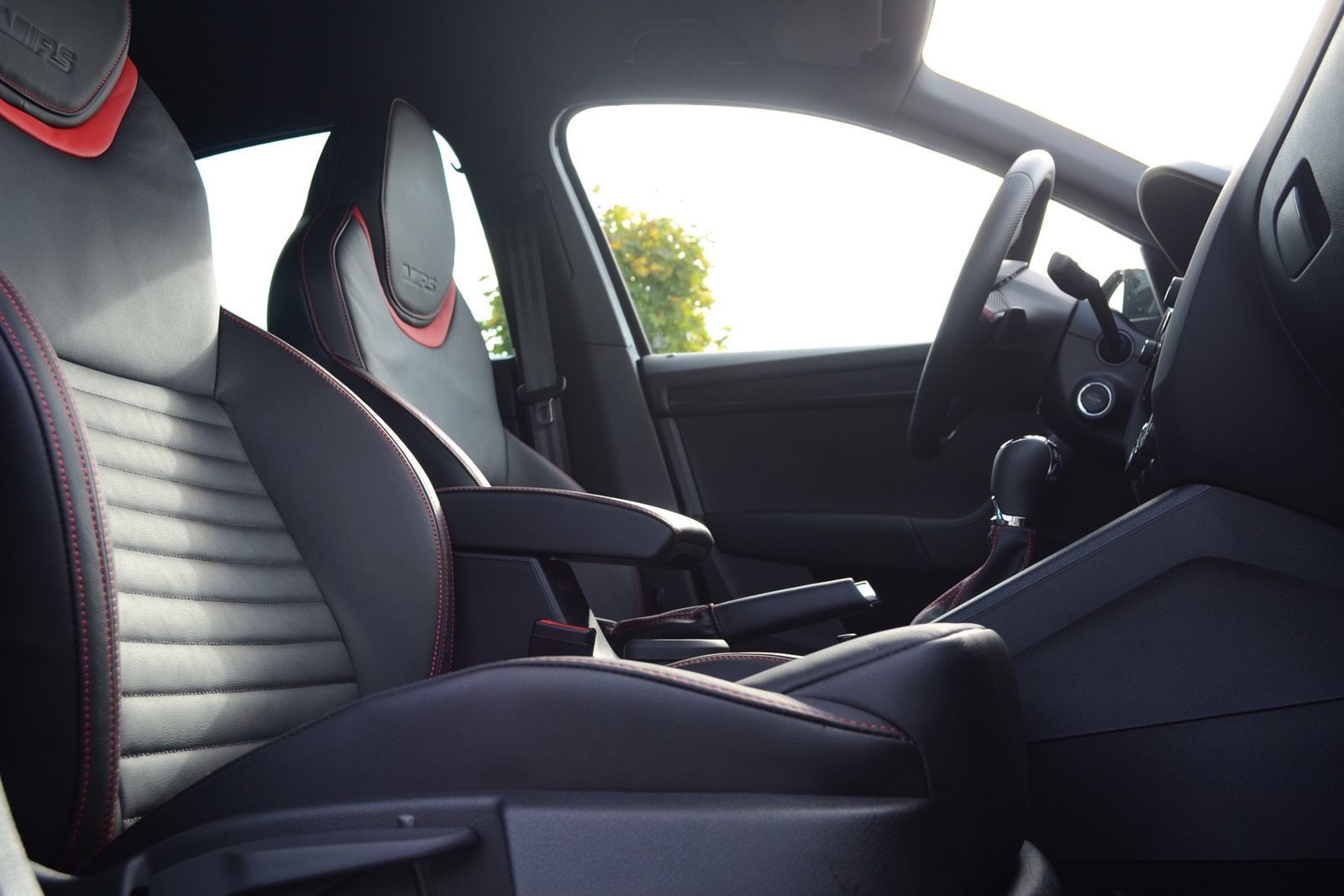 Test Škoda Octavia RS 2.0 TSI – men in black 15