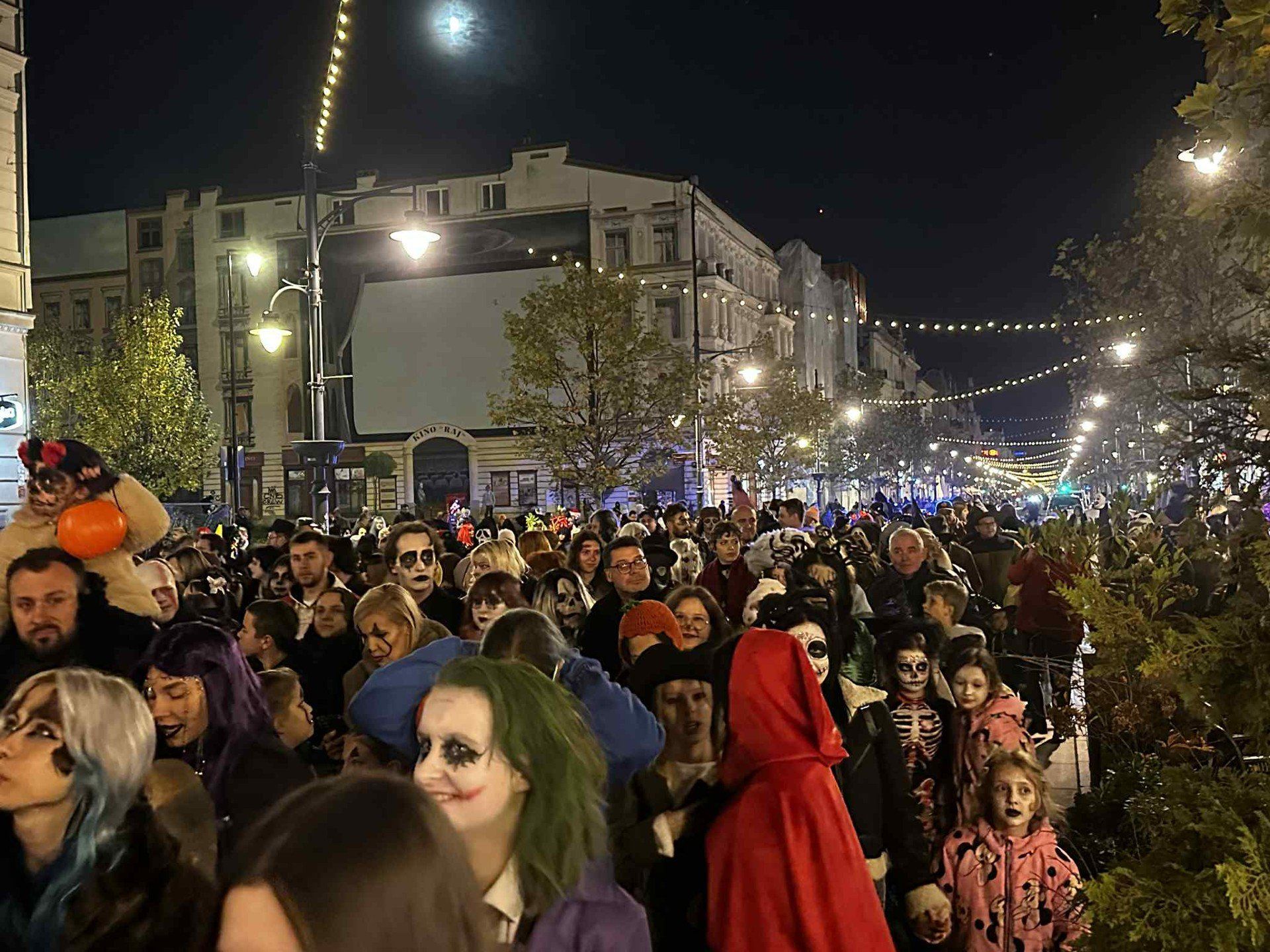 halloweenowa parada piotrkowska lodz