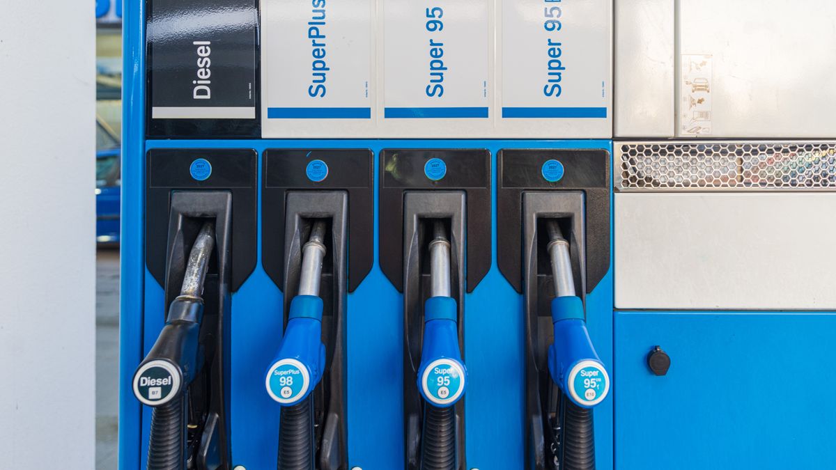 Niemcy płacą już średnio 2,5 euro za litr diesla. Zdjęcie ilustr