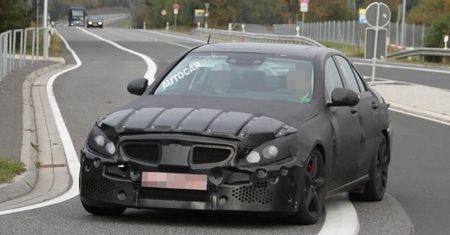 Kolejna generacja Mercedesa C63 AMG dostanie mniejszy silnik