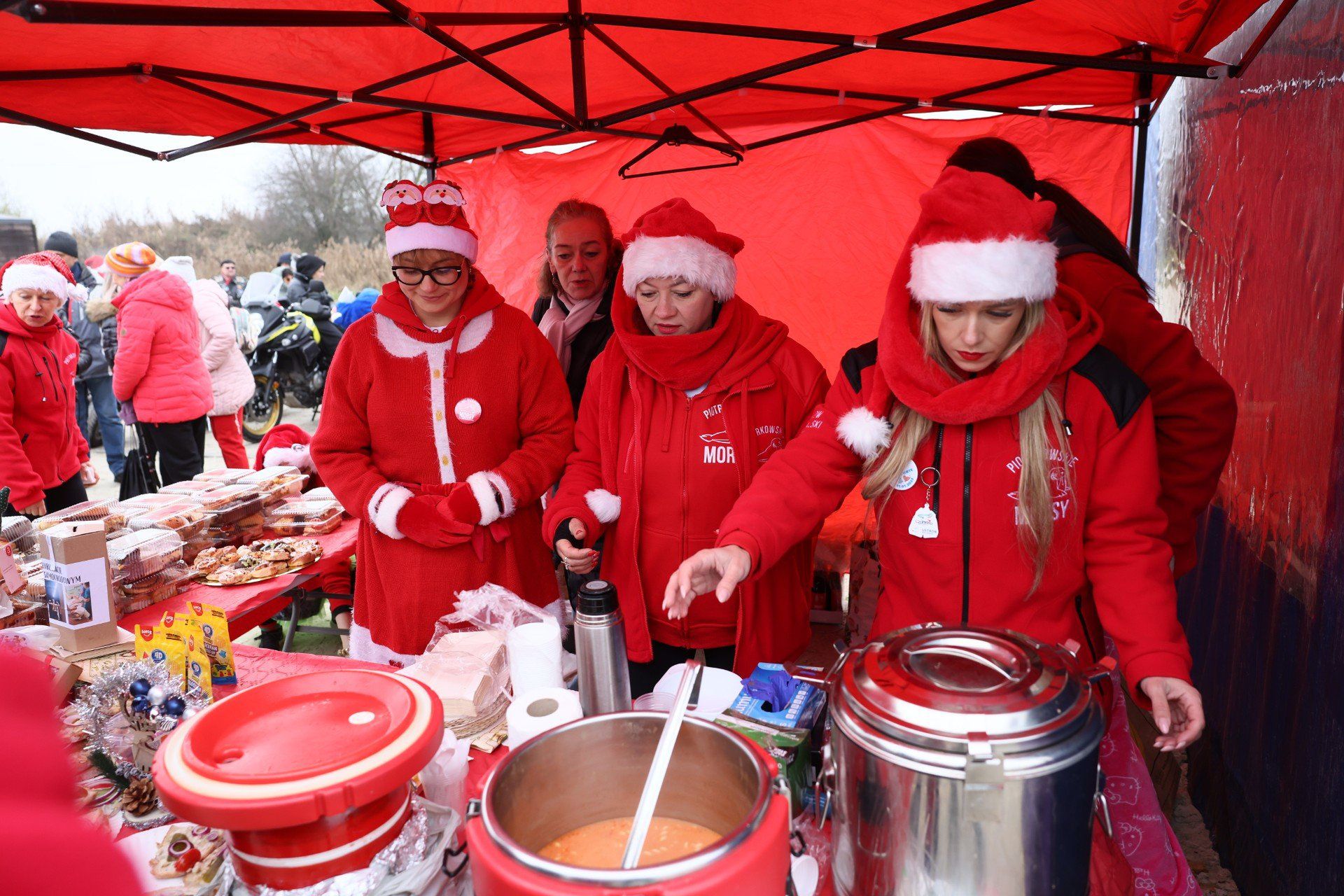 Morsowanie i Mikołajkowy Kiermasz Ciast dla Filipa Grzybowskiego w Piotrkowie