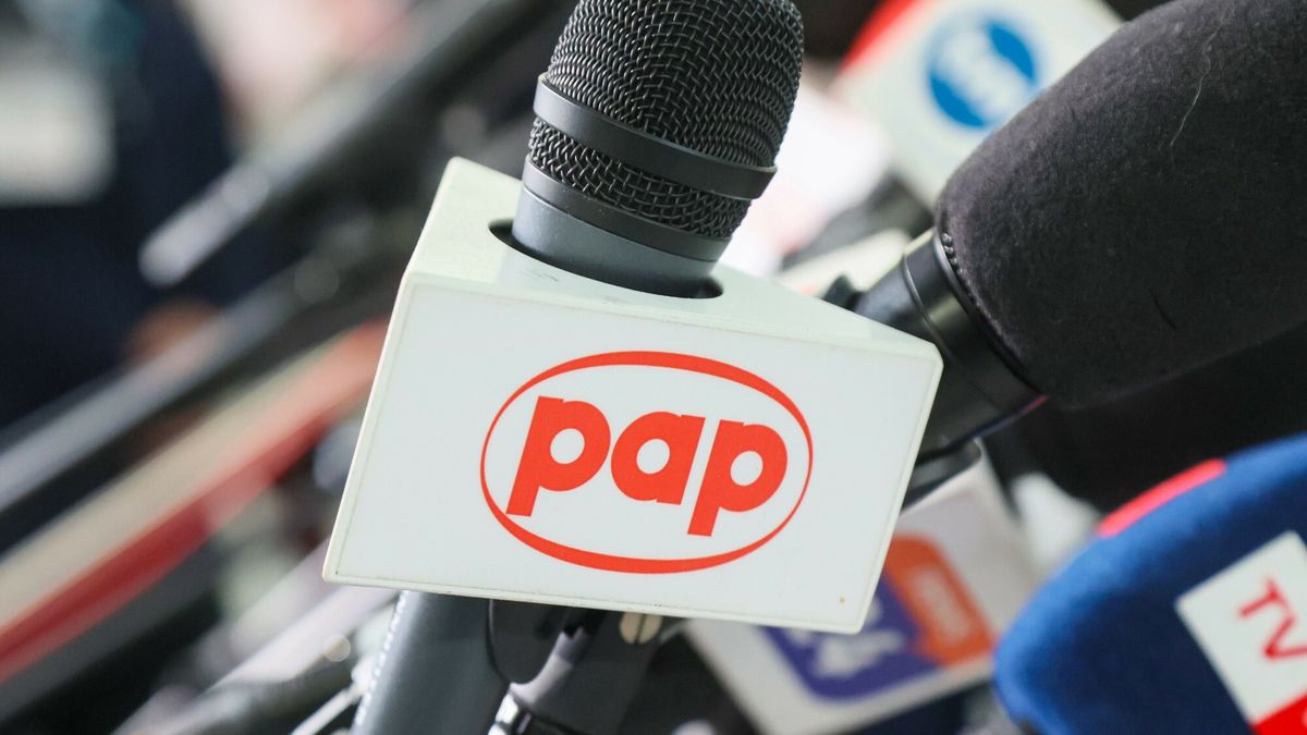 Cd. 1. posiedzenia Sejmu X kadencji
Fot. Wojciech Olkusnik/East News, Warszawa, 20.19.2023. Cd. 1. posiedzenia Sejmu X kadencji. Dzien dwunasty. N/z mikrofon PAP.
Wojciech Olkusnik