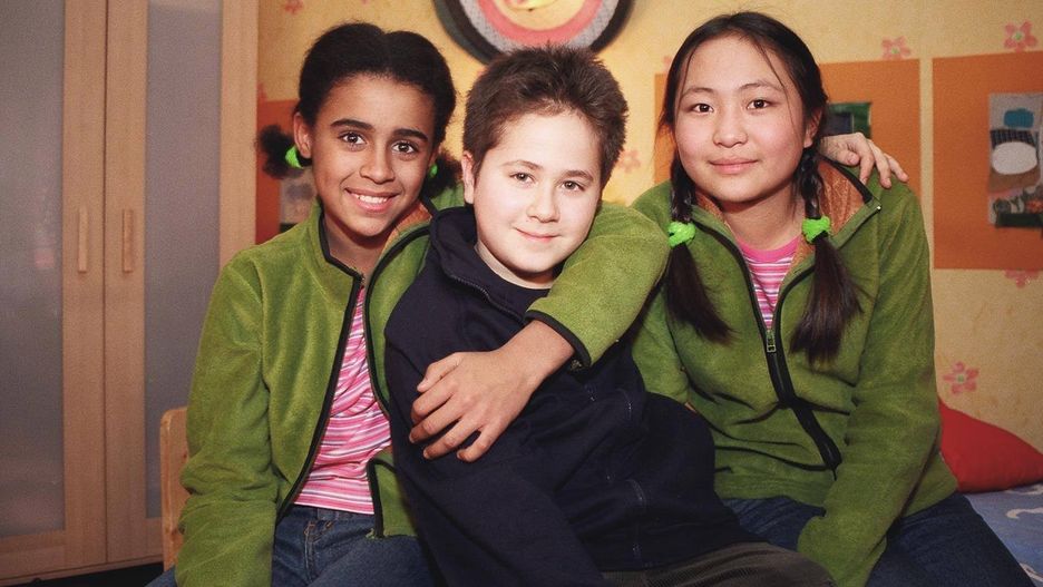 Sergiusz Żymełka z serialowymi siostrami