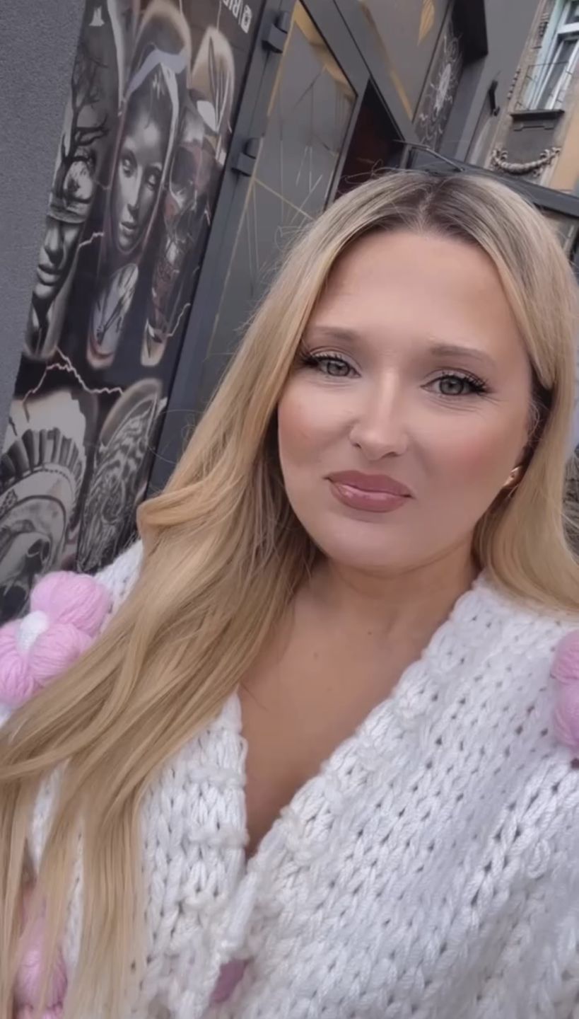 Gosia Andrzejewicz i prezent dla fanki