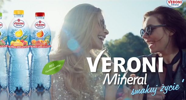 „Smakuj życie” w reklamach wody Veroni Mineral (wideo)