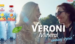 „Smakuj życie” w reklamach wody Veroni Mineral (wideo)