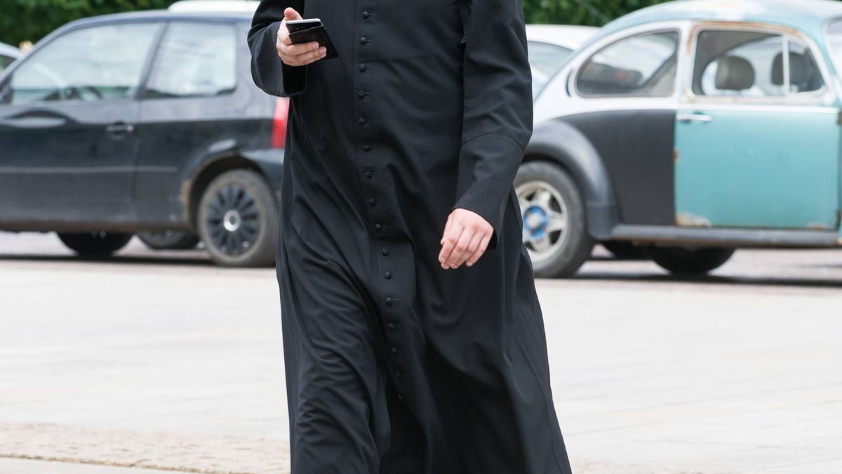 Parafianka ma romans z księdzem (zdjęcie podglądowe) 