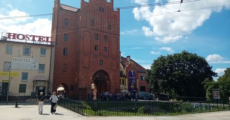 Po 12 latach Olsztyn ogłasza. Słynna "dziura wstydu" zniknie z centrum