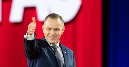 Ślubowanie sędziów TK. Ponad połowa Polaków oczekuje ruchu Nawrockiego