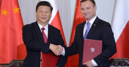 Waszyngton czy Pekin? Prezydencko-rządowa gra o polskie 5G