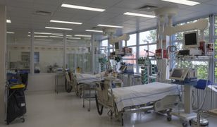 Awaria w stołecznym Szpitalu Południowym. Problemom z tlenem do respiratorów zapobiegła straż