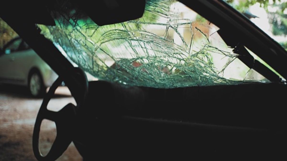 Spowodowała wypadek samochodowy. Z obawy przed konsekwencjami uciekła z miejsca zdarzenia (zdjęcie ilustracyjne) 