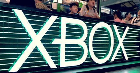 Microsoft: produkcja konsol Xbox i komputerów Surface wraca do normy