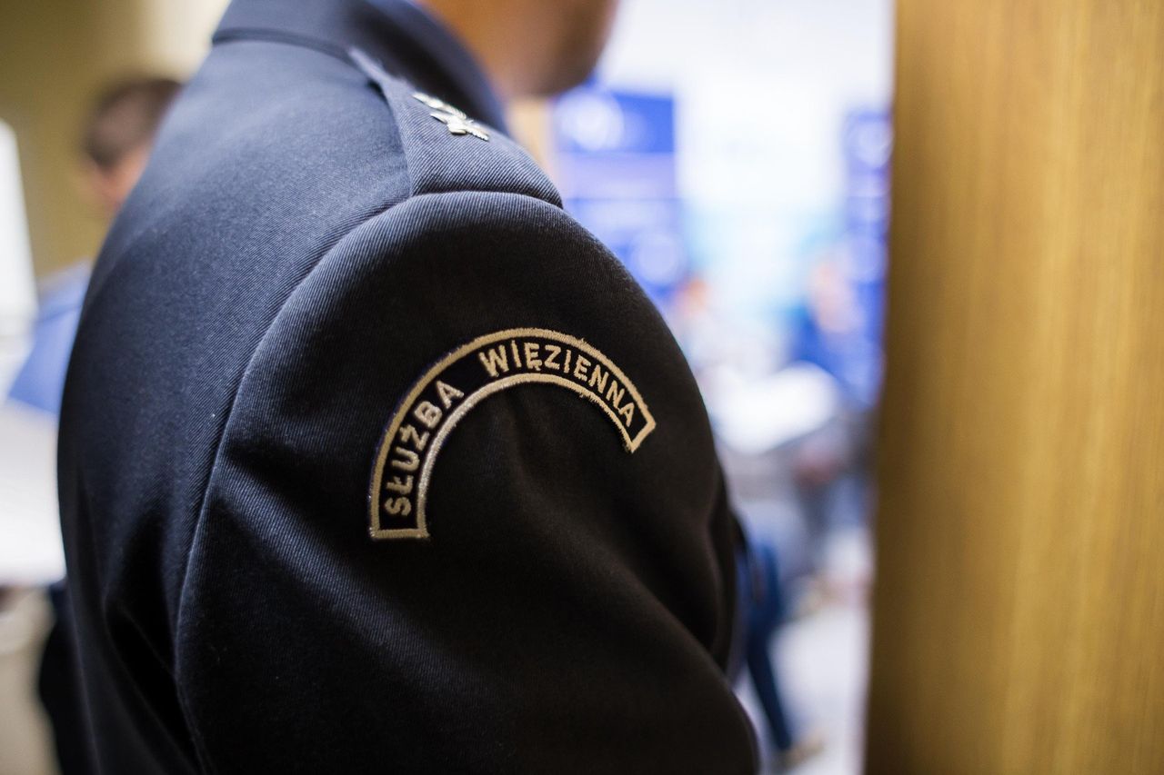 Emerytury: Tyle na konta dostają byli policjanci i strażacy