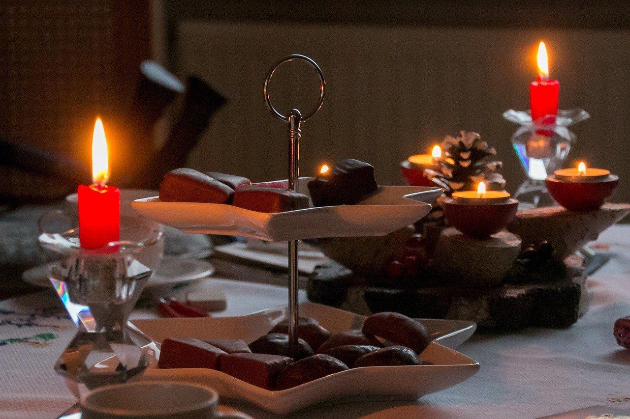 Piernikowe ciasto z kremem to pyszny bożonarodzeniowy deser