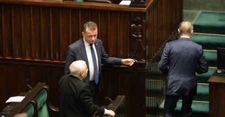 Tusk wezwał Kaczyńskiego na mównicę. Czarzasty nie dał mu głosu