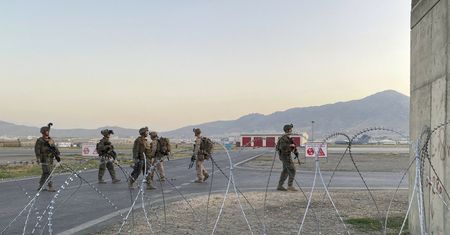 Afganistan. Dojazd do lotniska w Kabulu zablokowany przez talibów