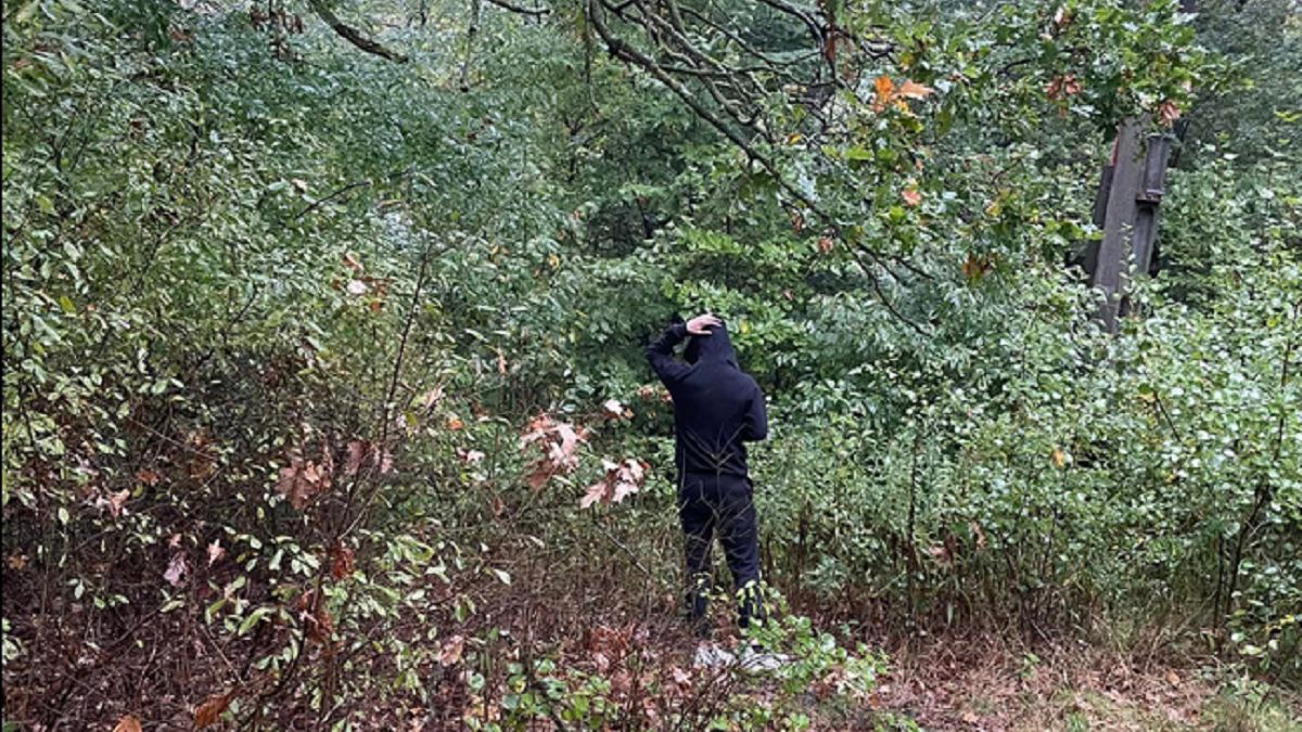 Kobieta nie zdążyła zrobić zdjęcia twarzy nastolatka