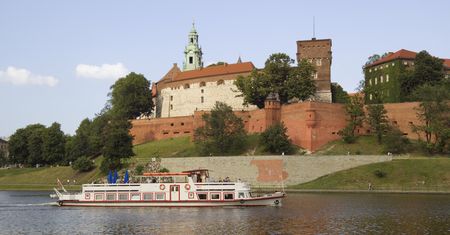 Pogoda w Krakowie. Prognoza na poniedziałek 29 grudnia. Mróz rano, po 21:00 możliwy lekki śnieg
