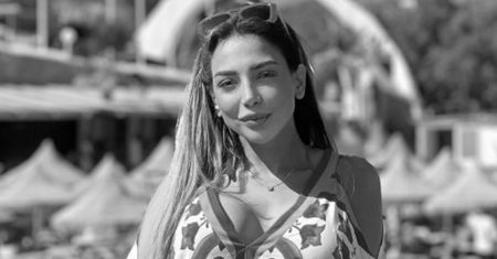 Influencerka nagle zmarła na wakacjach. Miała 36 lat. Znana jest przyczyna śmierci