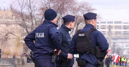 Gwałt w centrum Warszawy. Przechodzili obok i nie pomogli?