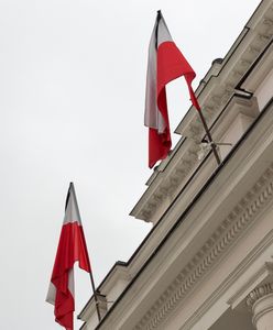 Żałoba narodowa w Polsce po śmierci papieża Franciszka. Co oznacza, kogo obowiązuje i jakie kary za jej złamanie?