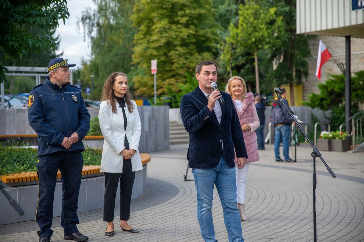 Warszawa. Briefing prasowy z udziałem burmistrza Roberta Kempy i Karoliny Gałeckiej, zastępcy dyrektora ZDM 